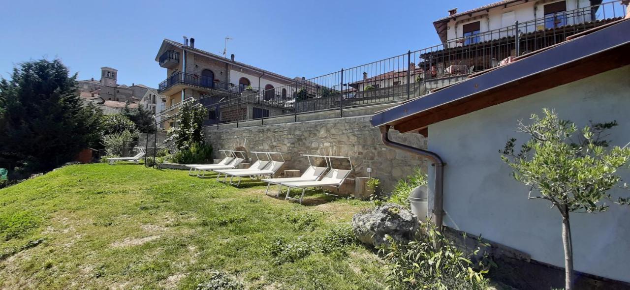Ristorante Albergo Da Maurizio Cravanzana Exteriör bild