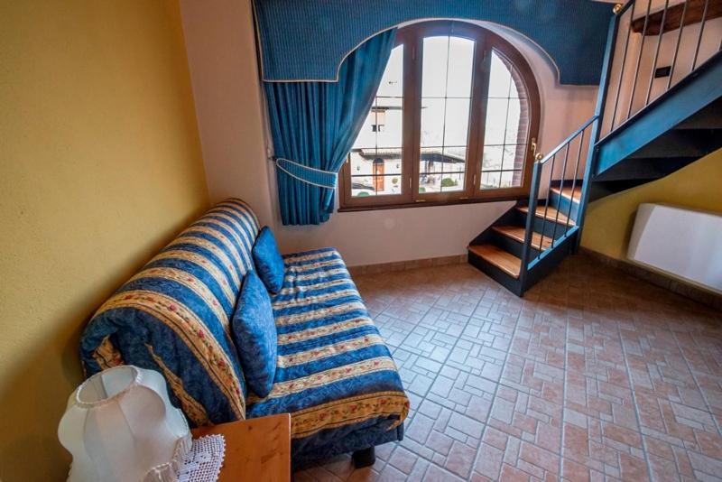 Ristorante Albergo Da Maurizio Cravanzana Exteriör bild
